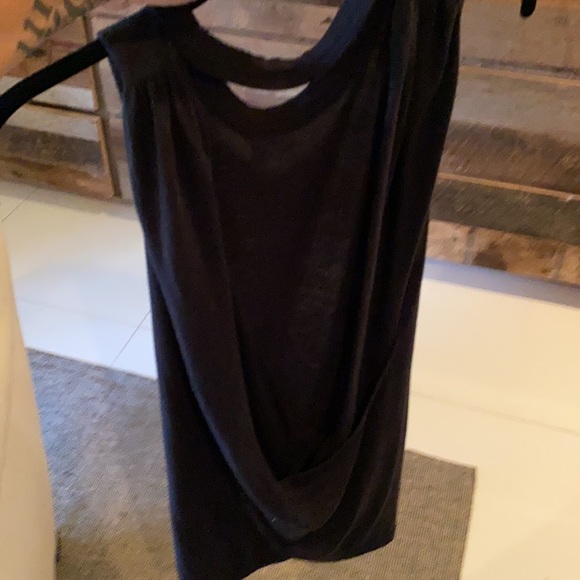 FEEPEOPLE MOVEMENT  blk open back tank SM / Med - Picture 4 of 13